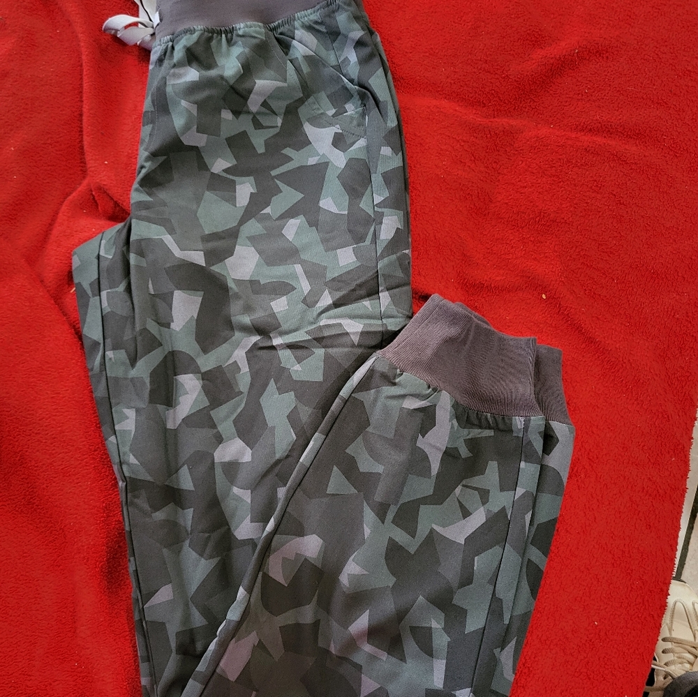Scrub pants